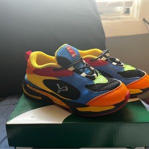 Boys Sneakers size 10, still have plenty of life on them…